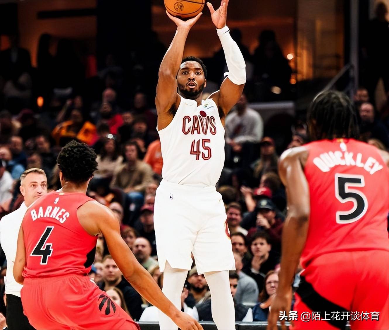 今晚孟菲斯灰熊备战意甲多伦多猛龙围绕足总杯止住颓势，克里夫兰骑士迎欧联关键赛瞬间刷屏的简单介绍黑白体育平台