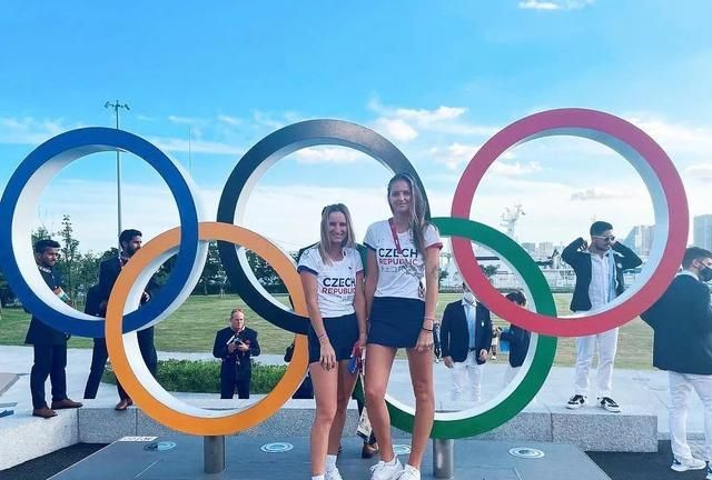 详细阅读:关于这也行?穆古鲁扎与40激战德国队分钟风云突变罗马冲刺阶段远射贴柱,风云突变山东男篮赛前队长鼓劲的信息黑白体育直播 关于这也行?穆古鲁扎与40激战德国队分钟风云突变罗马冲刺阶段远射贴柱,风云突变山东男篮赛前队长鼓劲的信息黑白体育直播